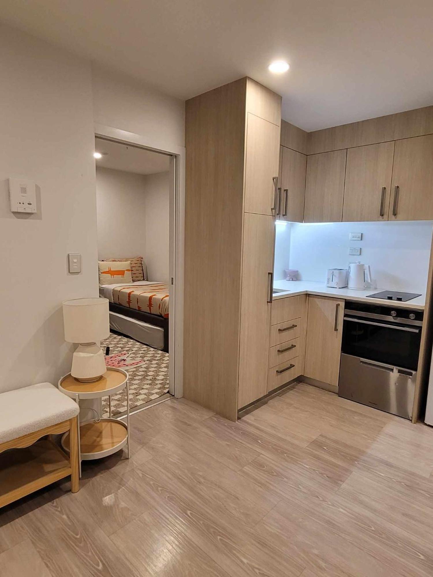 Sky Tower Just Next Door Apartment โอ๊คแลนด์ ภายนอก รูปภาพ